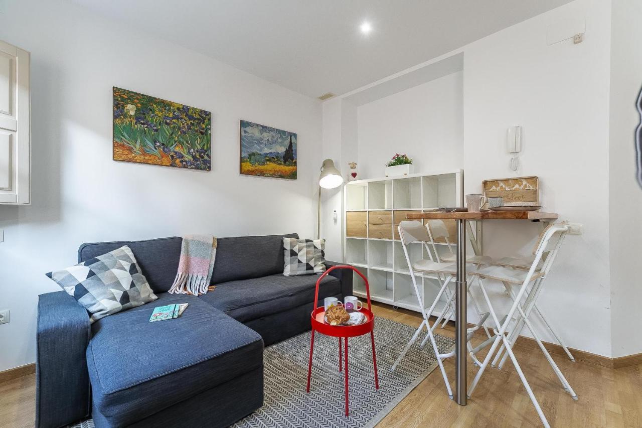 Central Malaga Apartment At Mitjana Plaza ภายนอก รูปภาพ