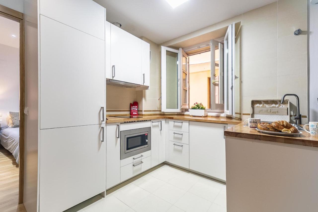 Central Malaga Apartment At Mitjana Plaza ภายนอก รูปภาพ